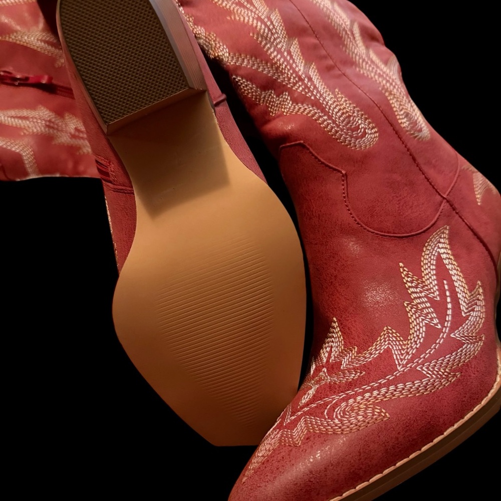 Red Western Embroidered Boots - image 2